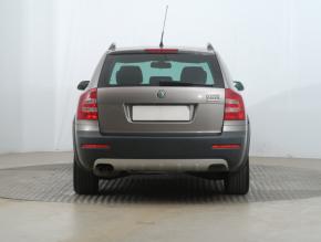 Škoda Octavia  Scout 2.0 TDI . 