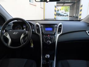 Hyundai i30  1.4 CVVT 