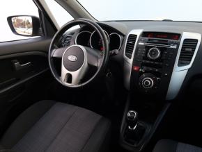 Kia Venga  1.4 CVVT 