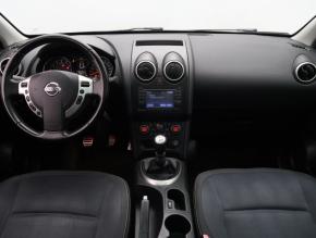Nissan Qashqai  2.0 