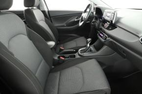 Hyundai i30  1.4 CVVT 