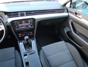 Volkswagen Passat  1.5 TSI Business 
