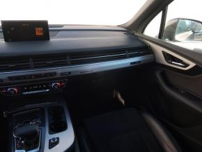 Audi Q7  3.0 TDI S-Line 