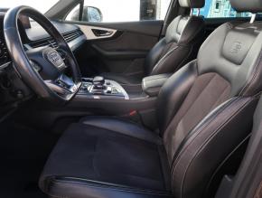 Audi Q7  3.0 TDI S-Line 