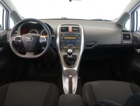Toyota Auris  1.6 Valvematic 