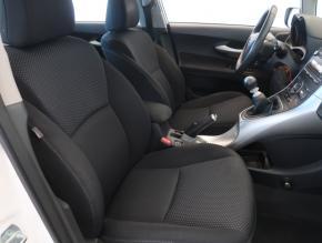 Toyota Auris  1.6 Valvematic 