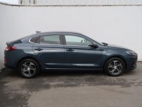 Hyundai i30 Fastback  1.5 T-GDI MHEV SMART 