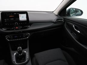 Hyundai i30 Fastback  1.5 T-GDI MHEV SMART 