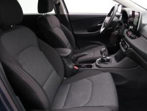 Hyundai i30 Fastback  1.5 T-GDI MHEV SMART 