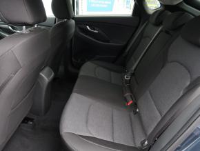 Hyundai i30 Fastback  1.5 T-GDI MHEV SMART 