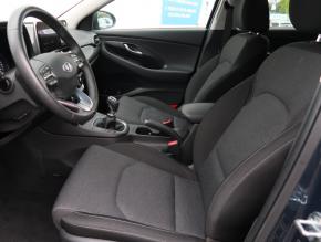 Hyundai i30 Fastback  1.5 T-GDI MHEV SMART 