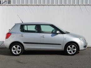 Škoda Fabia  1.6 16V Elegance 