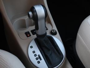 Škoda Fabia  1.6 16V Elegance 
