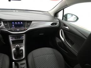 Opel Astra  1.2 Turbo Business Edition 