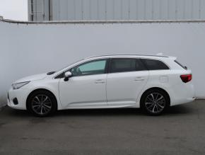 Toyota Avensis  2.0 D-4D Style 