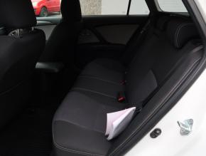 Toyota Avensis  2.0 D-4D Style 
