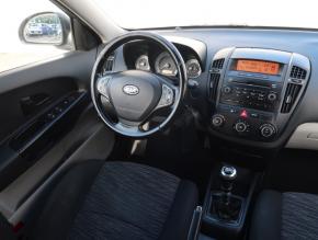 Kia Ceed  1.4 CVVT 