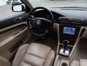 Škoda Superb  2.5 TDI Elegance 