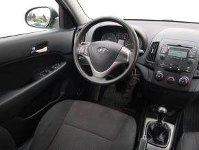 Hyundai i30  1.4 CVVT 