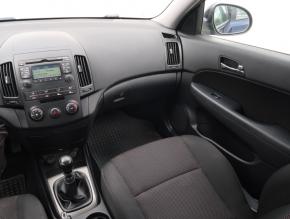 Hyundai i30  1.4 CVVT 