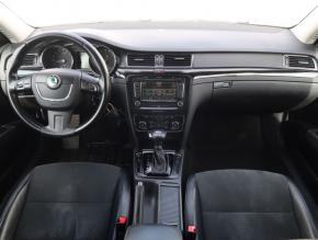 Škoda Superb  2.0 TDI Elegance 