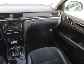 Škoda Superb  2.0 TDI Elegance 