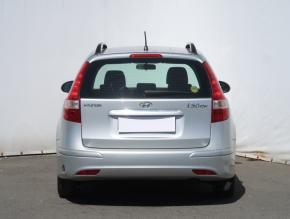 Hyundai i30  1.4 CVVT 