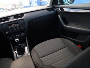 Škoda Octavia  1.8 TSI Elegance 