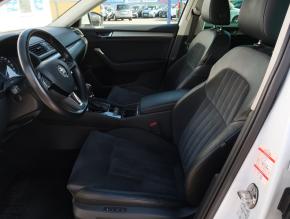 Škoda Superb  2.0 TDI Style 