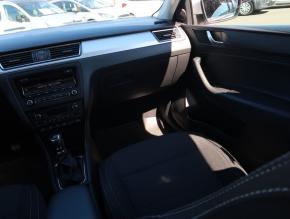 Škoda Rapid Spaceback  1.2 TSI Elegance 