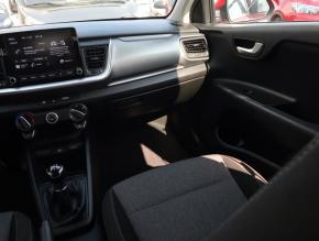Kia Stonic  1.2 DPI 