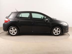 Toyota Auris  1.6 Valvematic 