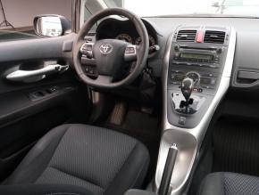 Toyota Auris  1.6 Valvematic 
