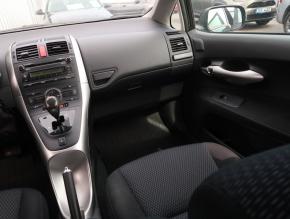 Toyota Auris  1.6 Valvematic 