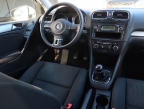 Volkswagen Golf  1.6 Trendline 