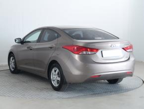 Hyundai Elantra  1.6 