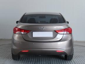 Hyundai Elantra  1.6 