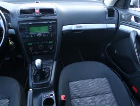 Škoda Octavia  Scout 2.0 TDI . 