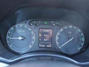 Škoda Octavia  Scout 2.0 TDI . 