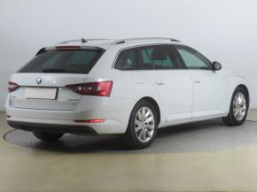 Škoda Superb  2.0 TDI Style 