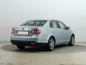 Volkswagen Jetta  1.9 TDI 