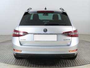 Škoda Superb  2.0 TDI 