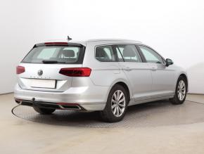 Volkswagen Passat  2.0 TSI Elegance 