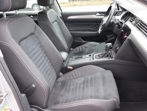 Volkswagen Passat  2.0 TSI Elegance 