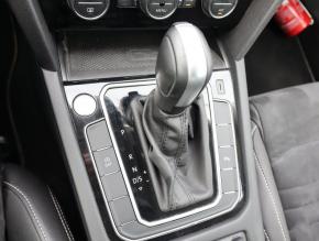 Volkswagen Passat  2.0 TSI Elegance 