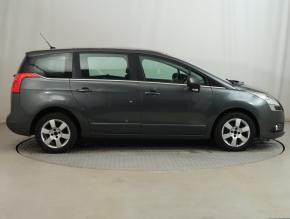 Peugeot 5008  1.6 HDi Access 