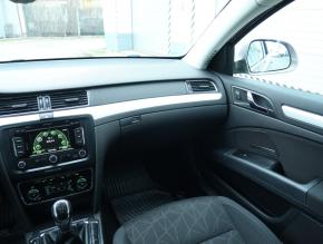 Škoda Superb  2.0 TDI 