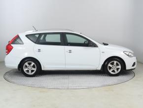 Kia Ceed  1.4 CVVT 