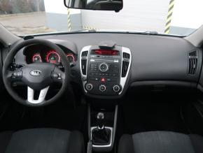 Kia Ceed  1.4 CVVT 