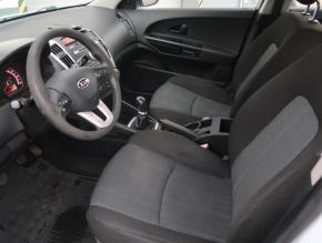 Kia Ceed  1.4 CVVT 